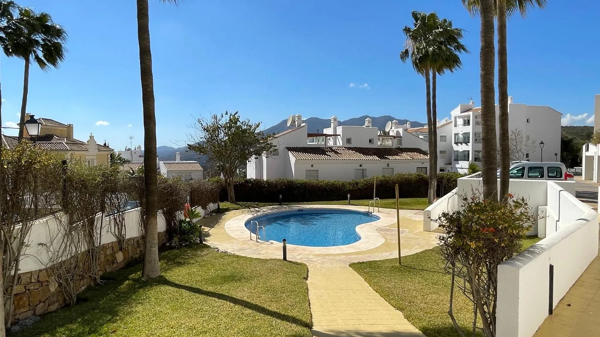 Estupendo Atico En Alhaurin Golf Apartment Malaga 0*,