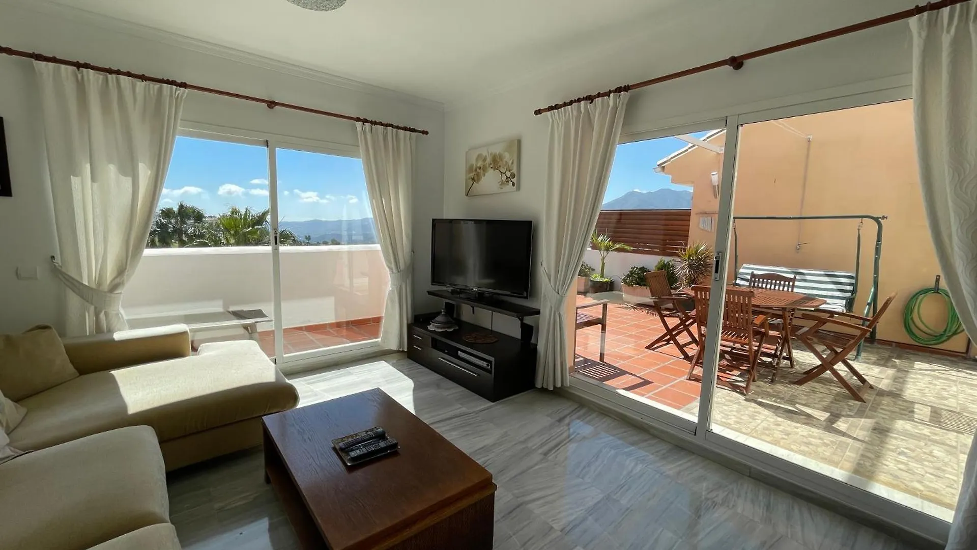 Estupendo Atico En Alhaurin Golf Apartment Malaga